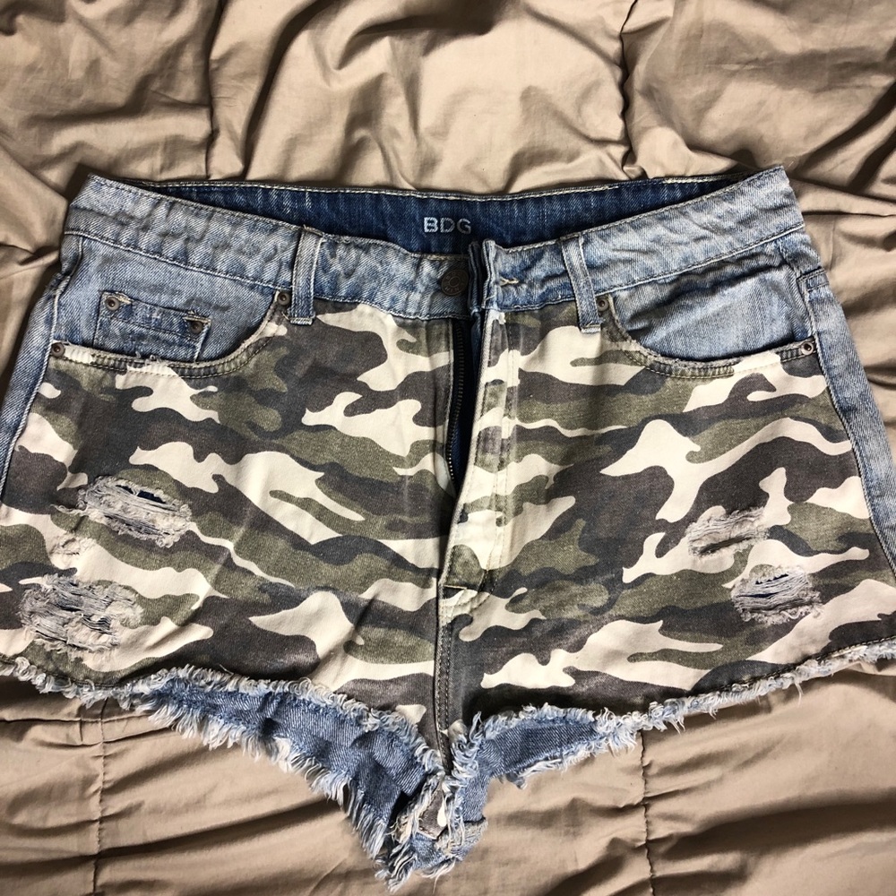 BDG camo shorts